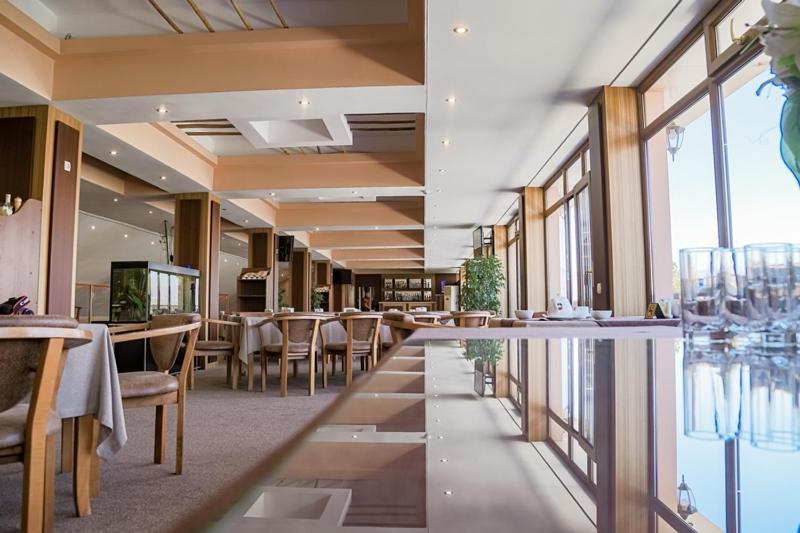 Avenue Park Hotel Yusufkhona Exterior foto
